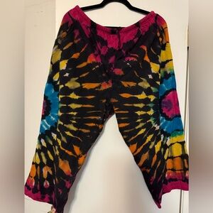 Colorful Tie-Dye Women's Cropped Pants